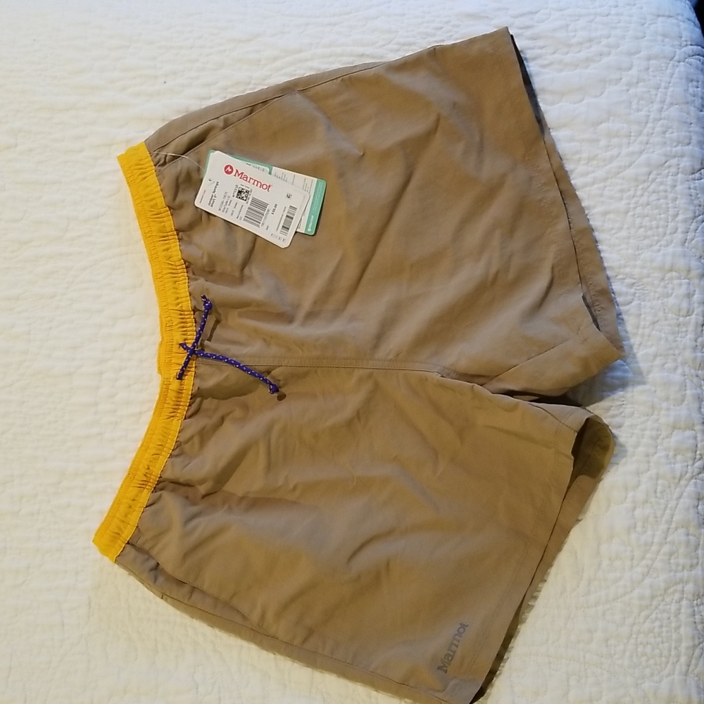 NWT Mens Large Marmot short